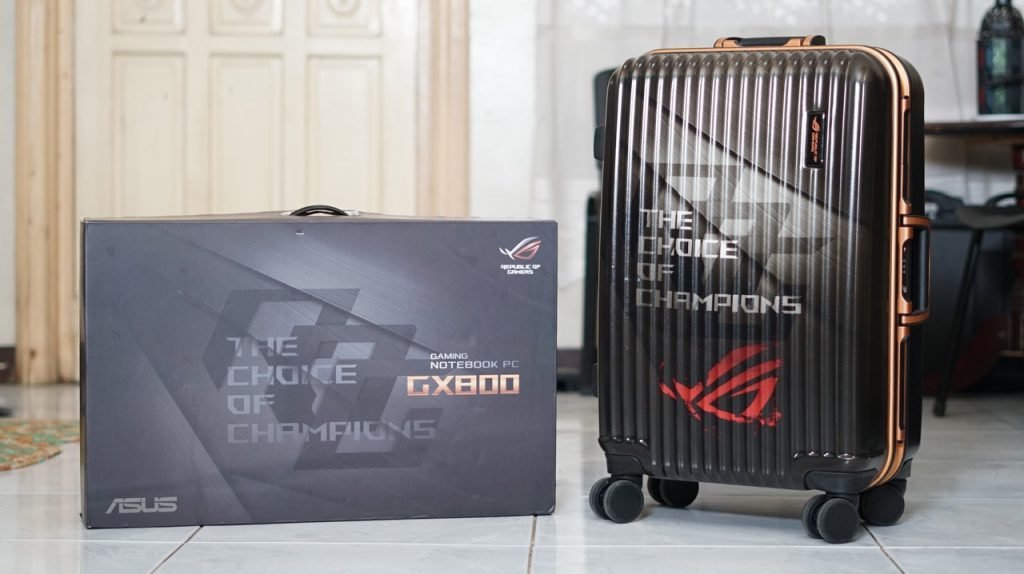 unboxing ASUS ROG GX800
